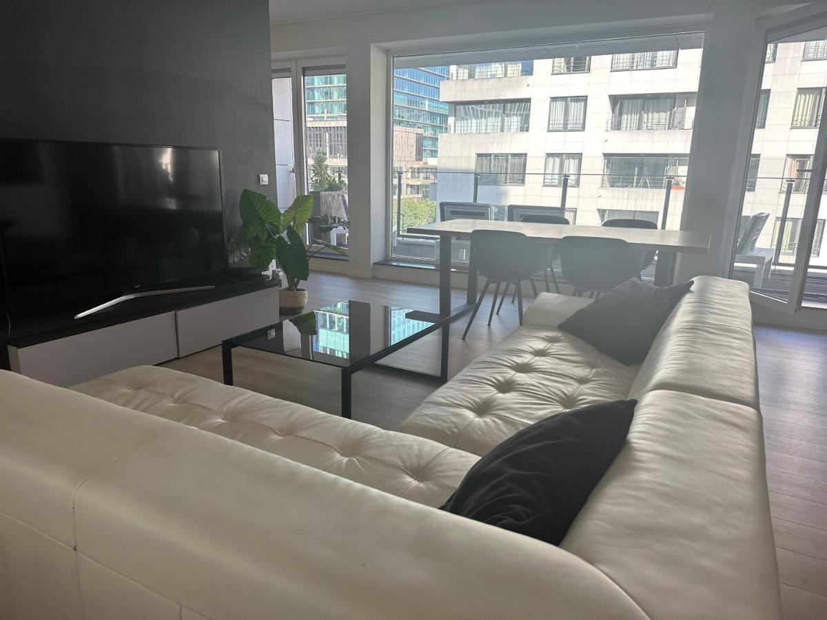 3 Bedroom Apartment In City Center With Balcony View Bryssel Exteriör bild