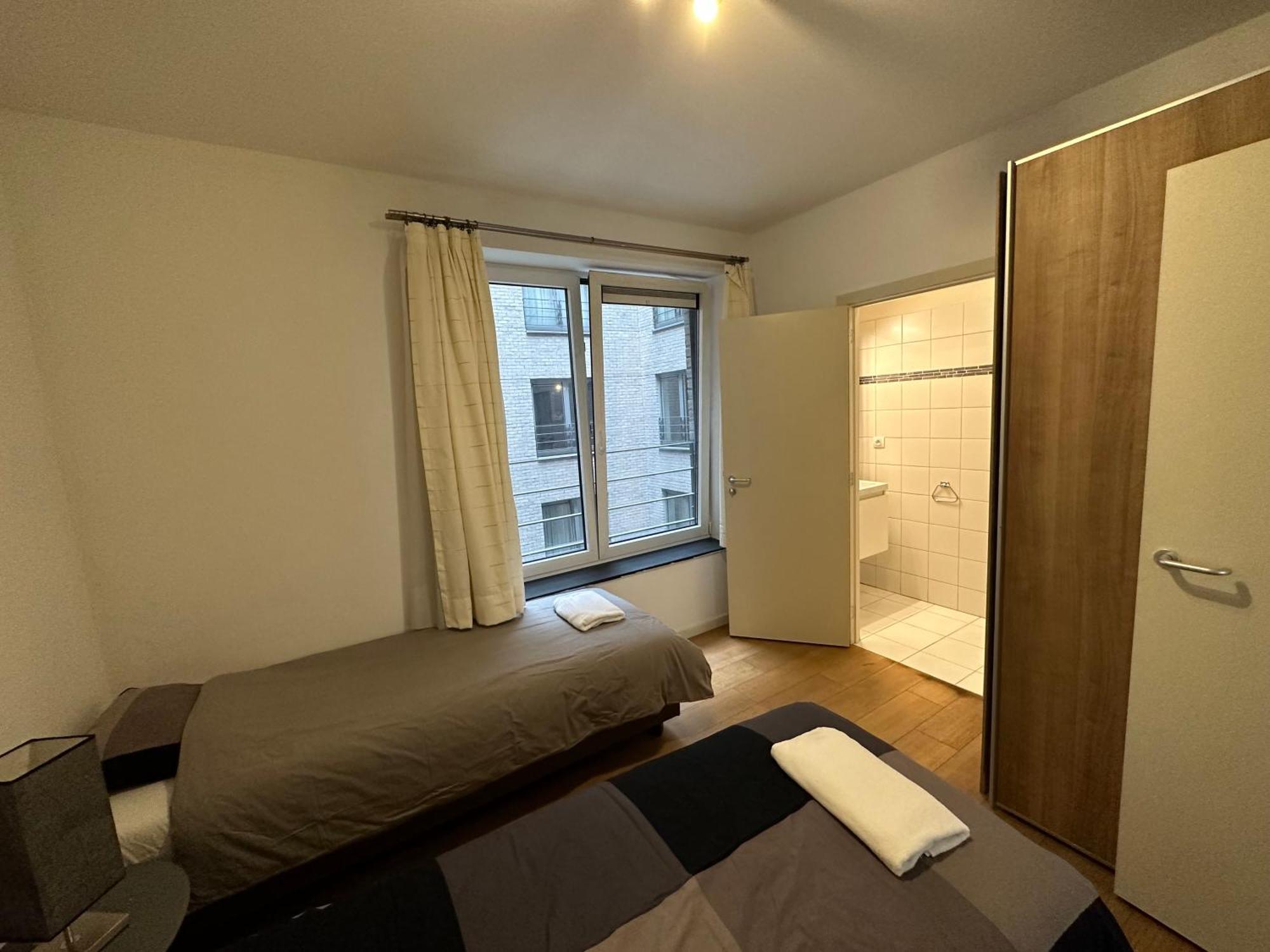 3 Bedroom Apartment In City Center With Balcony View Bryssel Exteriör bild